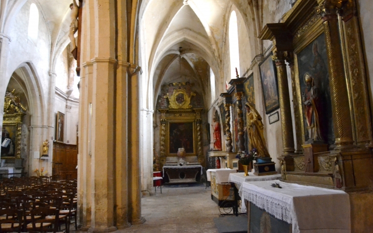 >église Notre-Dame de Nazareth 17 Em Siècle - Varages