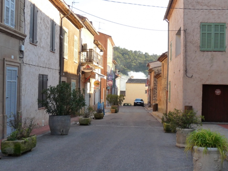 Rue du Verger - Vins-sur-Caramy