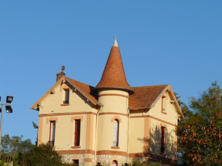 Le Manoir - Vins-sur-Caramy