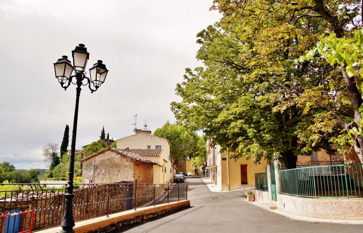 La Commune - Vins-sur-Caramy