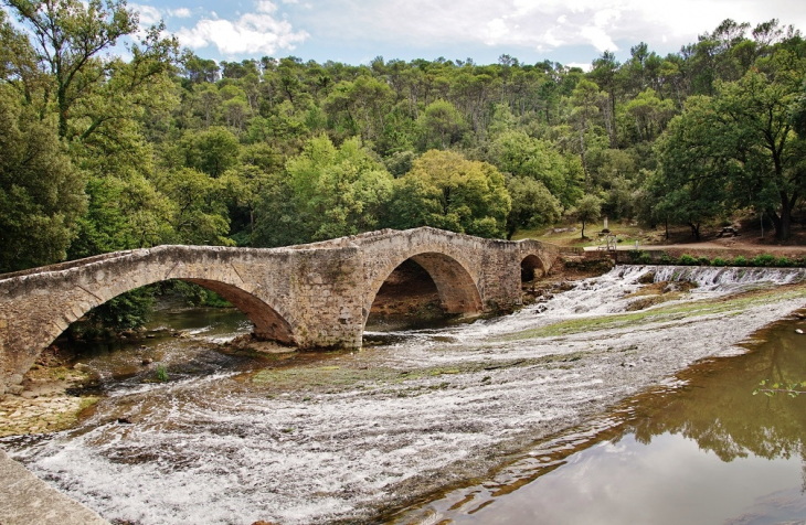 Pont-Romain - Vins-sur-Caramy