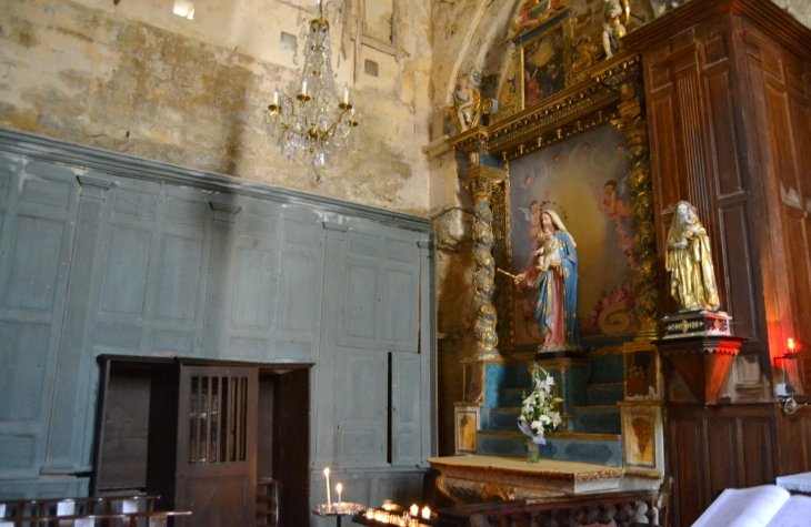 ::église Saint-Martin Fortifiée du 12 Em Siècle - Ansouis