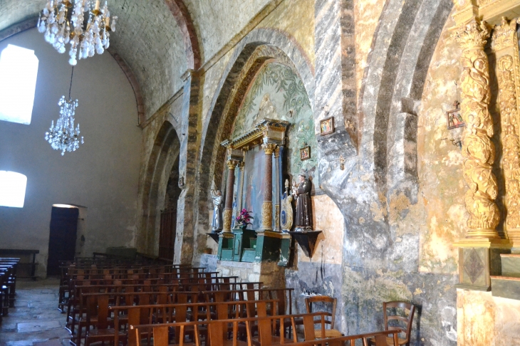 ::église Saint-Martin Fortifiée du 12 Em Siècle - Ansouis