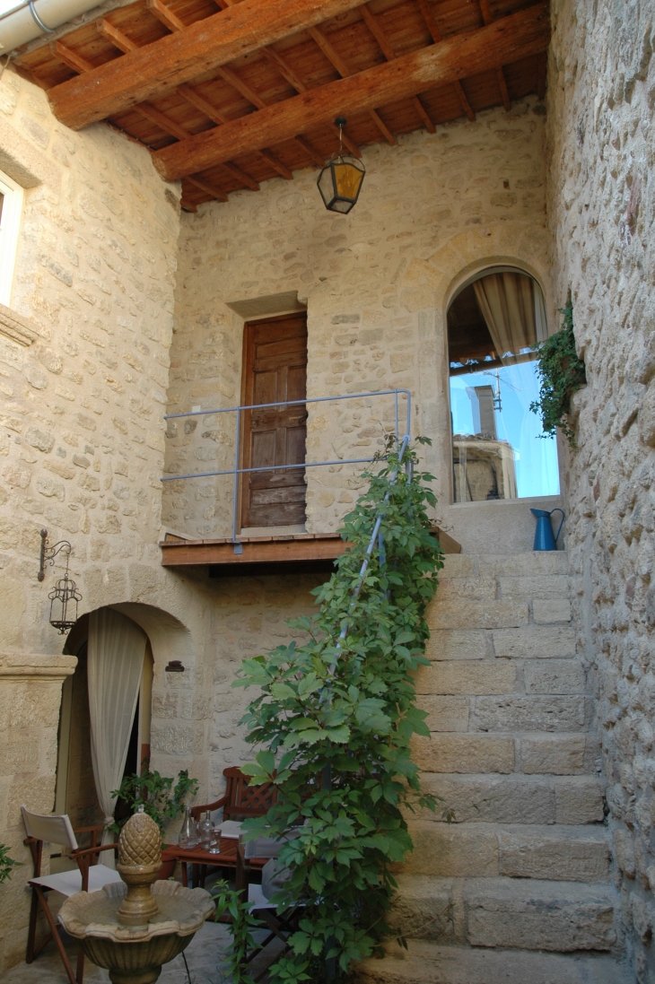 Un Patio en Luberon - Ansouis