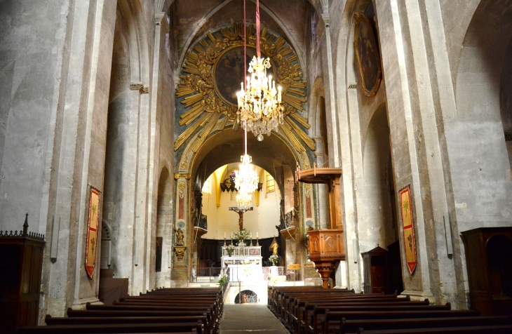 :  Cathédrale Saint-Anne 12 Em Siècle - Apt