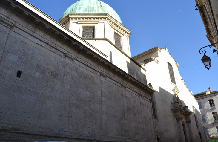 :  Cathédrale Saint-Anne 12 Em Siècle - Apt