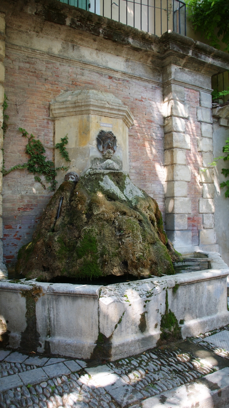 Fontaine du Cours Pardé - Beaumont-de-Pertuis