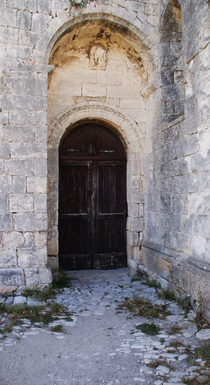   :église haute 12 Em Siècle - Bonnieux