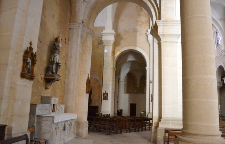   :église Neuve ( 1870 ) - Bonnieux