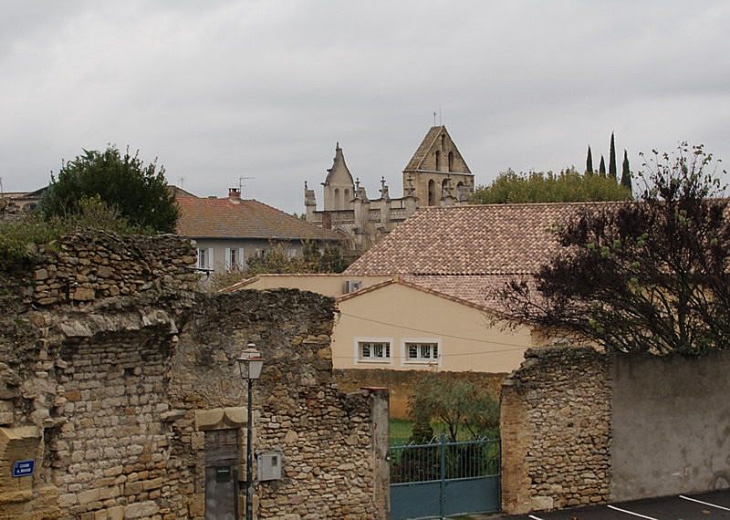 Vue sur le village - Caderousse