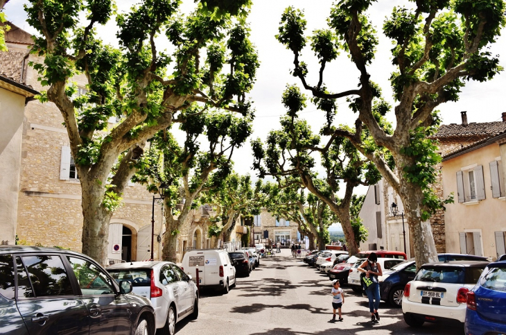 La Commune - Châteauneuf-de-Gadagne