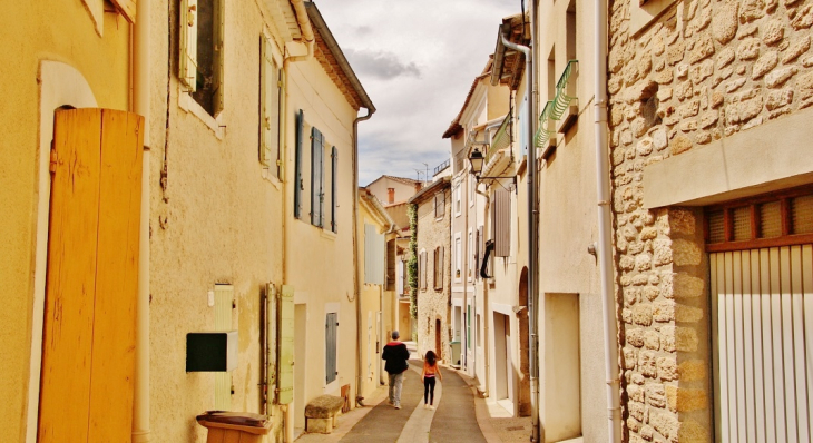 La Commune - Châteauneuf-de-Gadagne