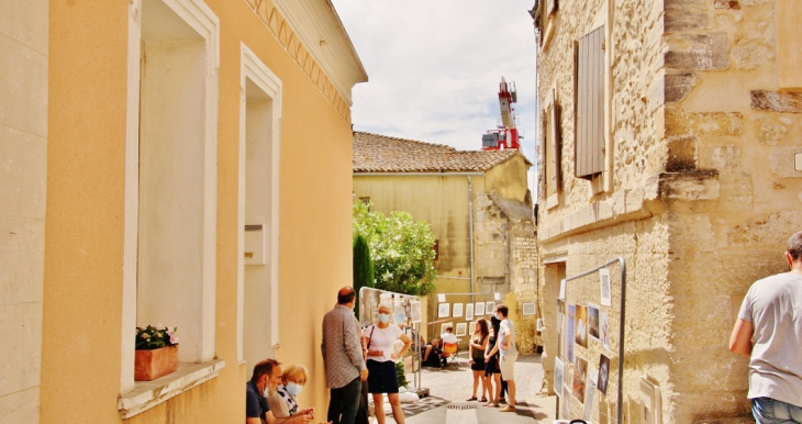 La Commune - Châteauneuf-de-Gadagne