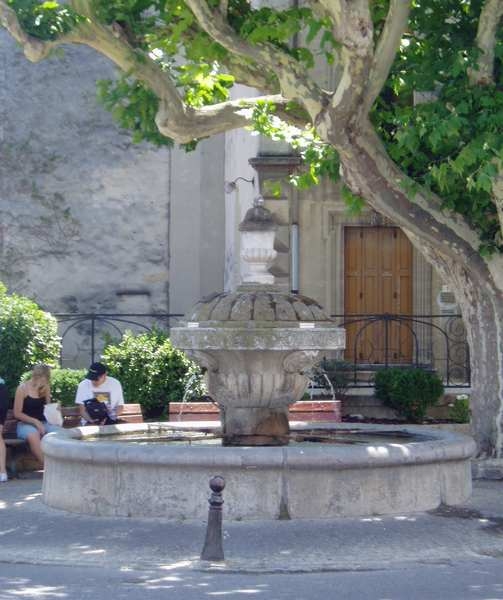 La fontaine - Châteauneuf-du-Pape