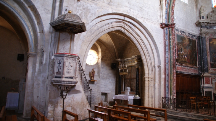 <<église Notre-Dame de Beaulieu 13 Em Siècle - Cucuron