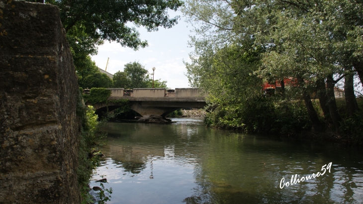  - Entraigues-sur-la-Sorgue