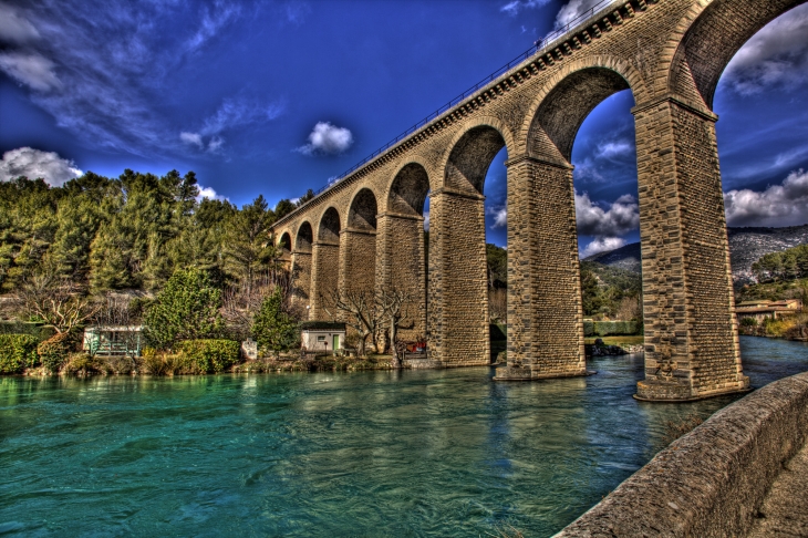 Au fil de l'eau 1 - Fontaine de Vaucluse - Fontaine-de-Vaucluse