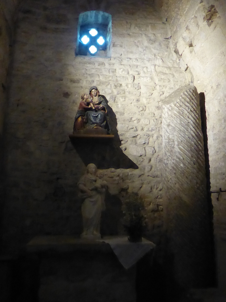 Dans l'église - Fontaine-de-Vaucluse