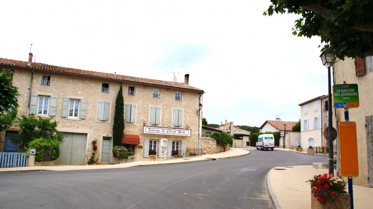  - La Bastide-des-Jourdans