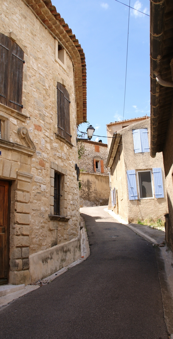  - La Bastide-des-Jourdans