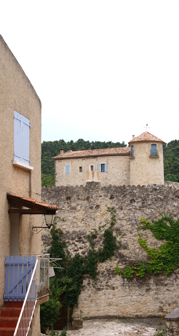 Château-de-la-bastide-des-jourdans 13 Em Siècle - La Bastide-des-Jourdans