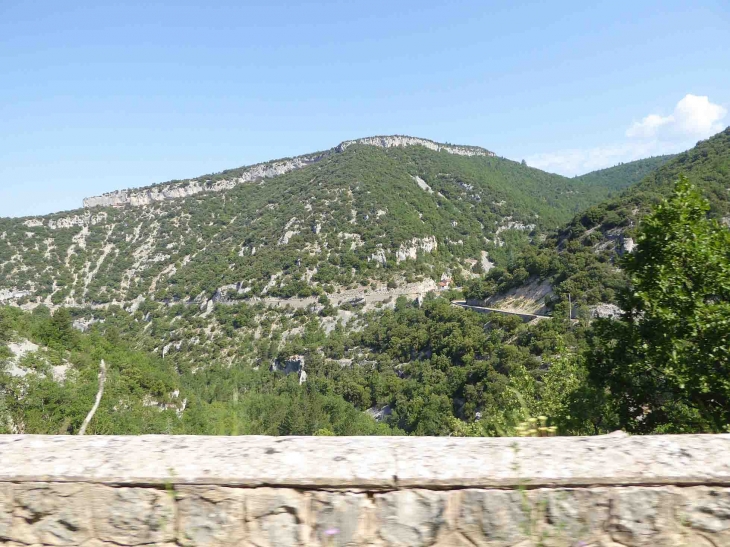 Les gorges de la Nesque - Monieux