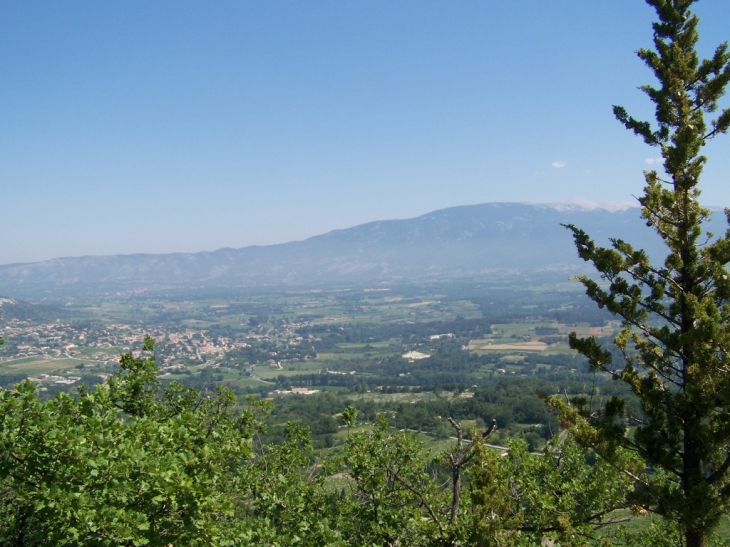 Vue sur Mormoiron et le Ventoux