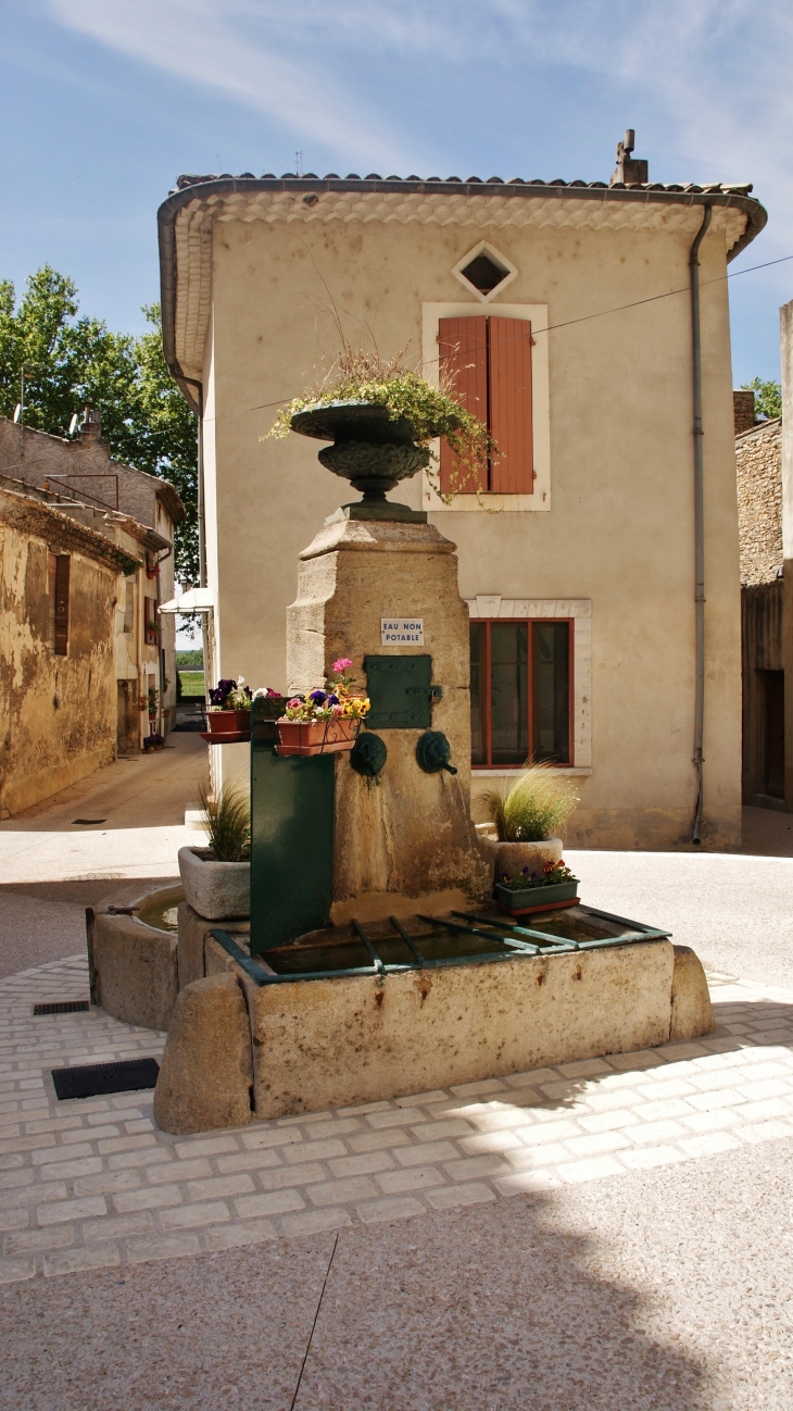 Fontaine - Mornas