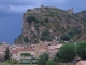 Mornas falaise-village, ciel d'orage