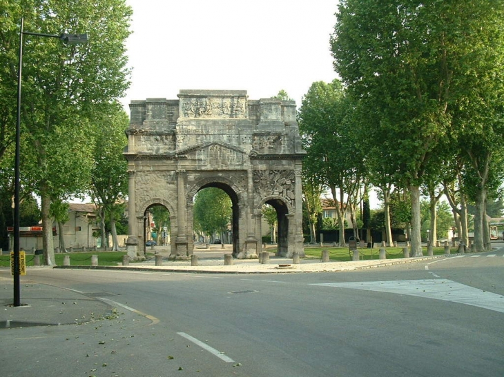 L'Arc de Triomphe - Orange