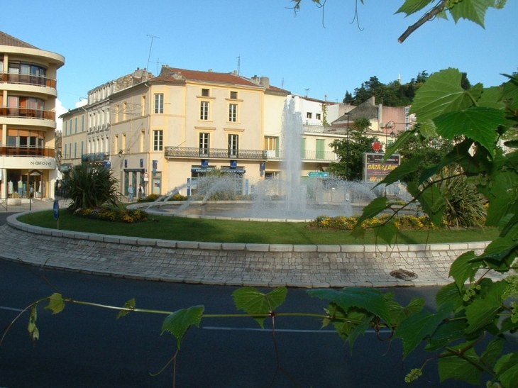 Le rond-point du cours Aristide Briand - Orange