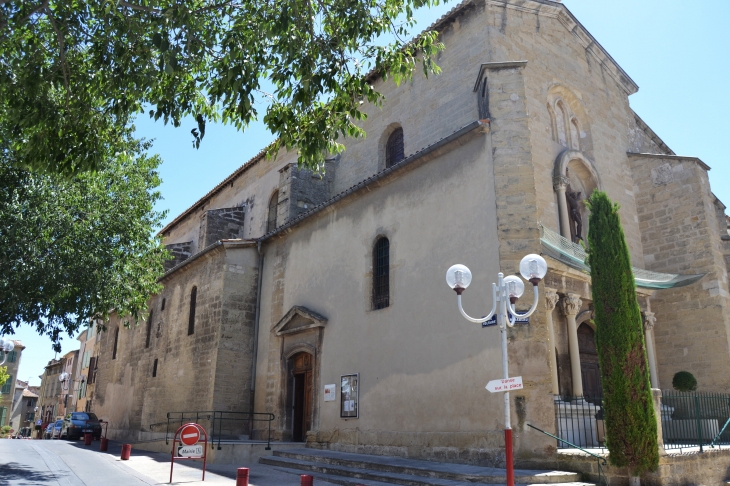  ;église Saint-Nicolas 14 Em Siècle - Pertuis