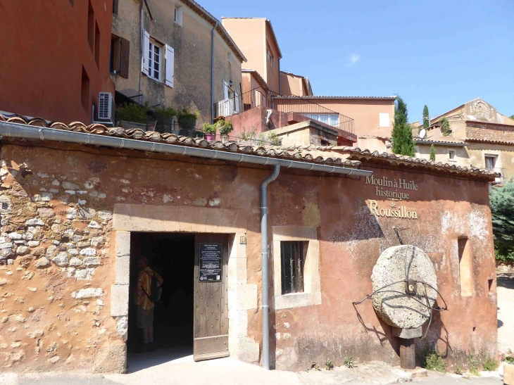 L'ancien moulin à huile - Roussillon