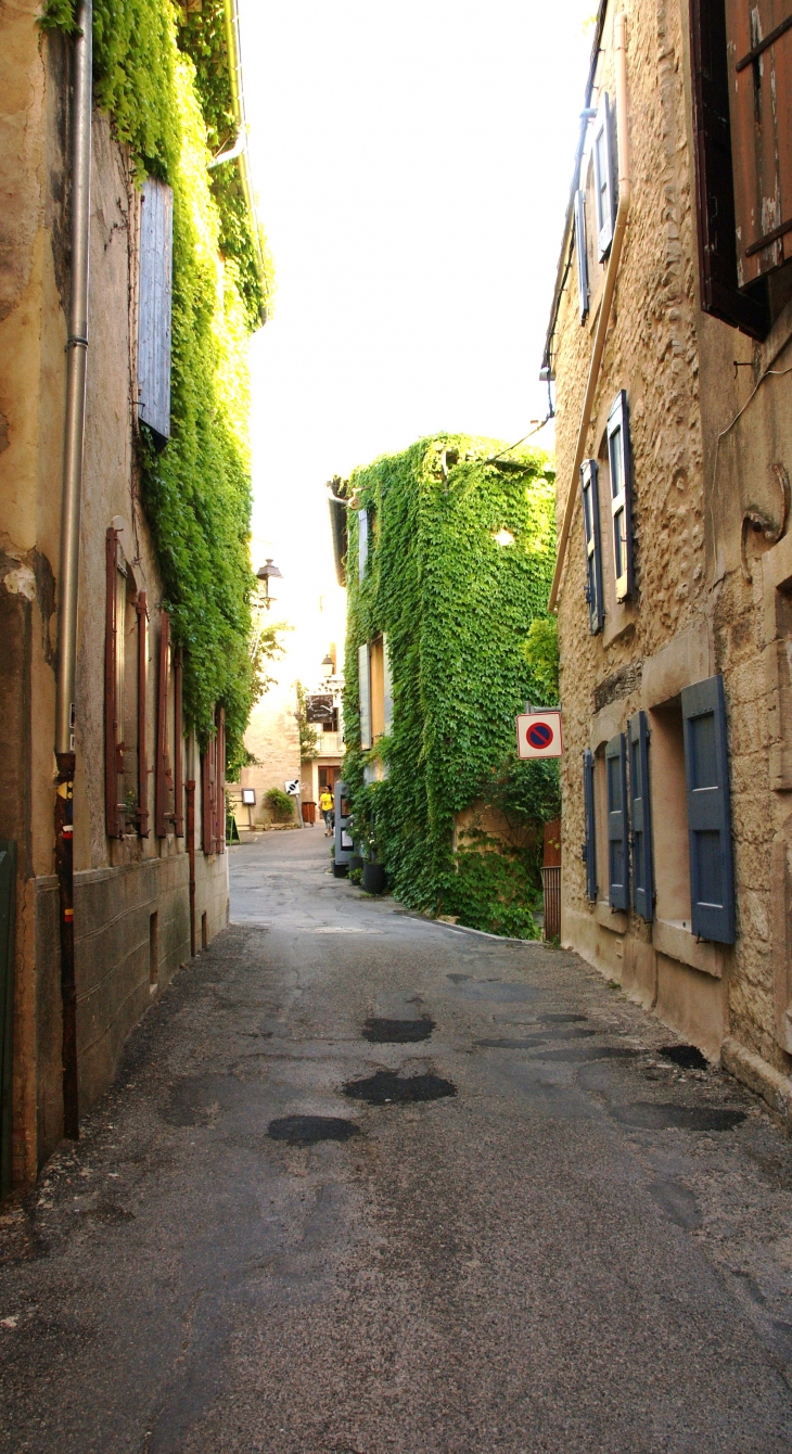  - Saignon