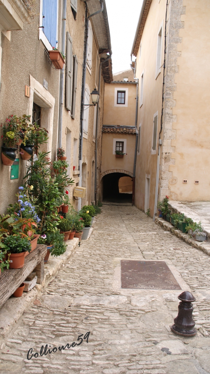  - Saint-Saturnin-lès-Apt