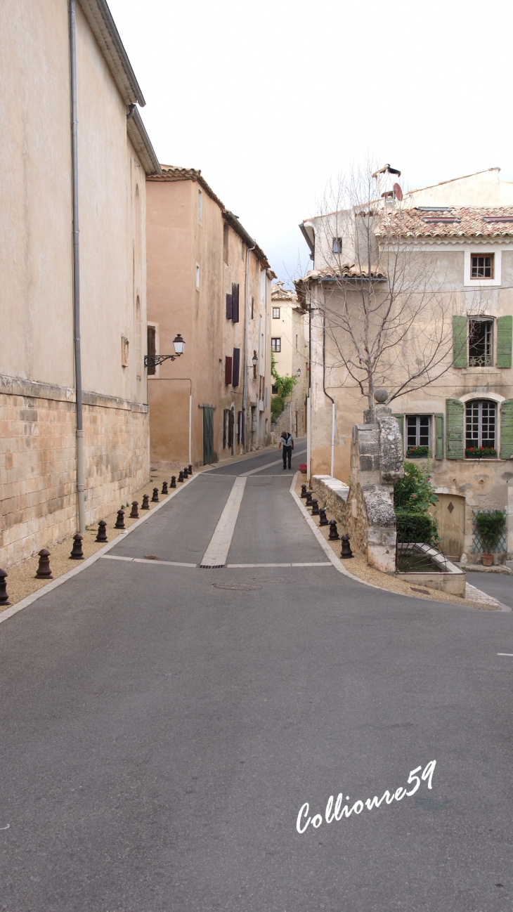  - Saint-Saturnin-lès-Apt