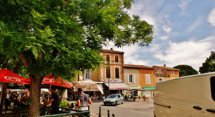 La Commune - Saint-Saturnin-lès-Avignon