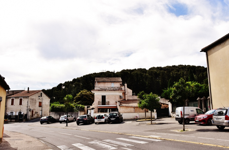 La Commune - Saint-Saturnin-lès-Avignon