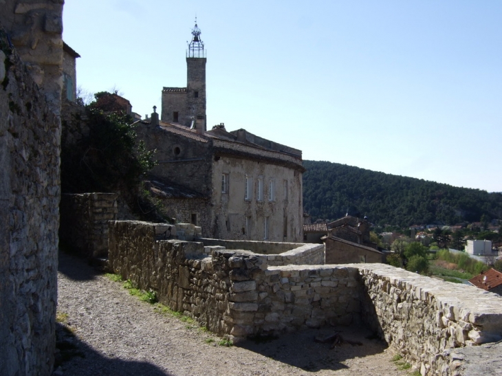 Ville haute, rue de la Bourianne. - Vaison-la-Romaine