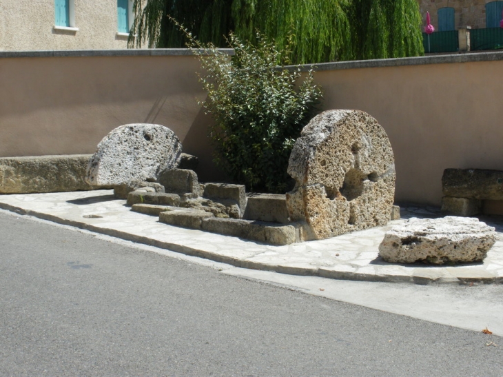 Roues de Moulins - Violès