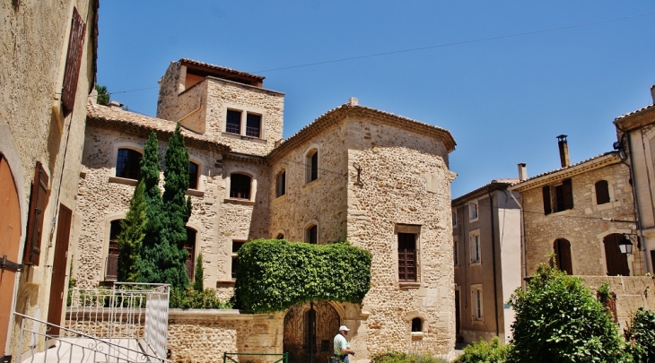 Le Village - Visan