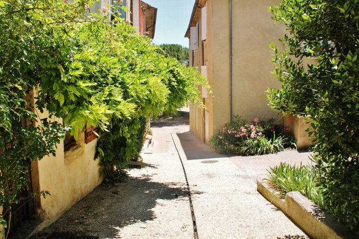 Le Village - Visan