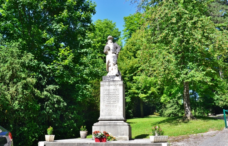 Monument aux Morts - Ambronay