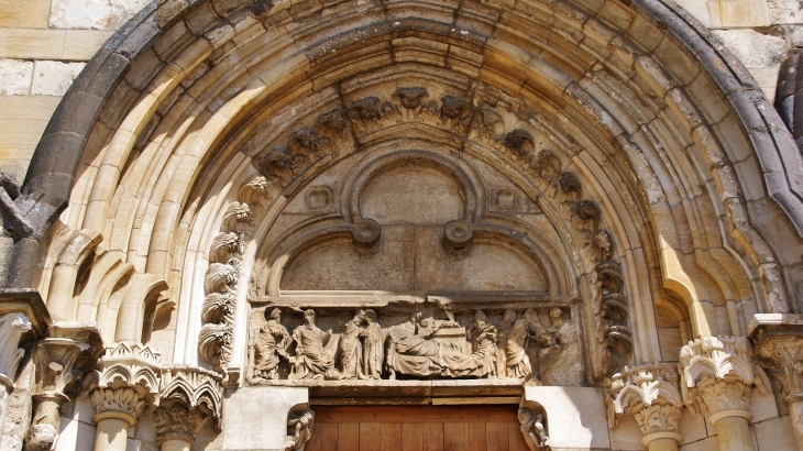 /*Abbaye d'Ambronay 12 Em Siècle ( Détail )