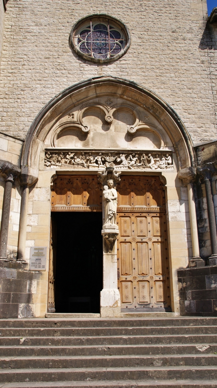 /*Abbaye d'Ambronay 12 Em Siècle