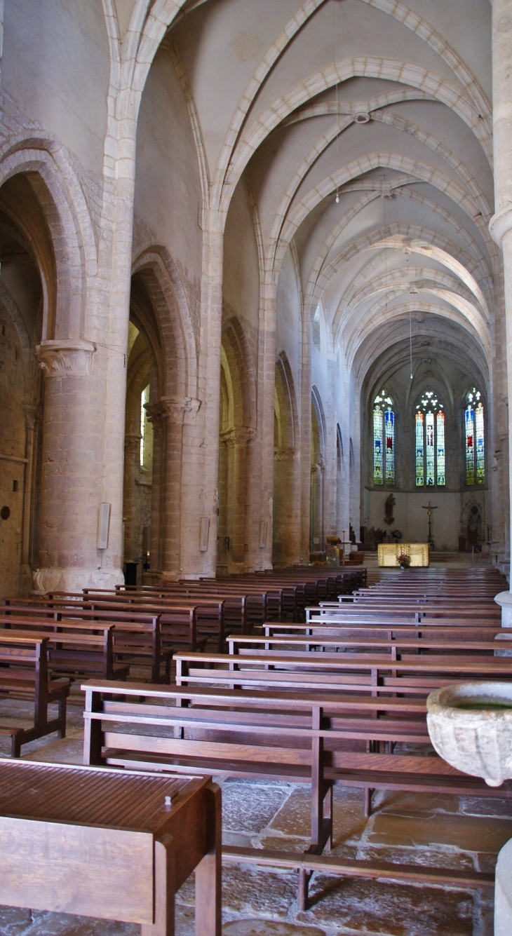 /*Abbaye d'Ambronay 12 Em Siècle