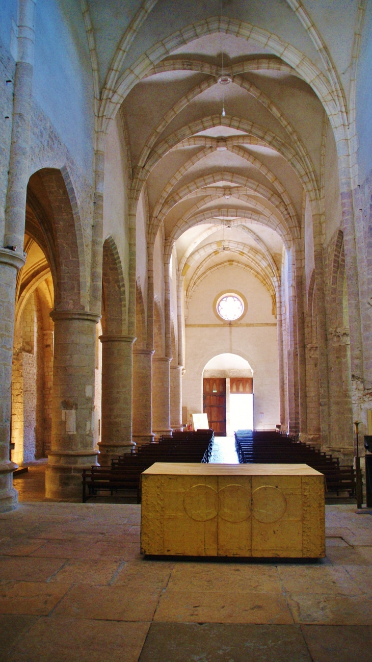 /*Abbaye d'Ambronay 12 Em Siècle