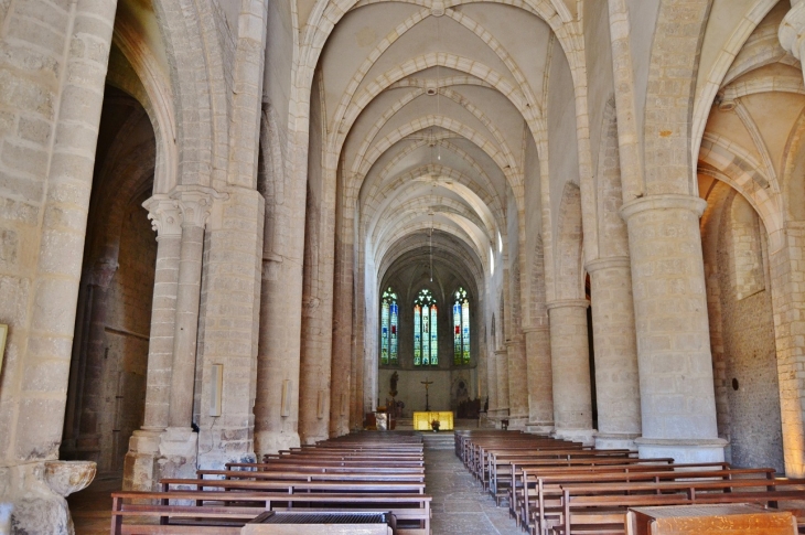 /*Abbaye d'Ambronay 12 Em Siècle