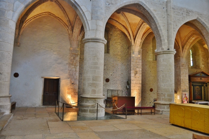 /*Abbaye d'Ambronay 12 Em Siècle