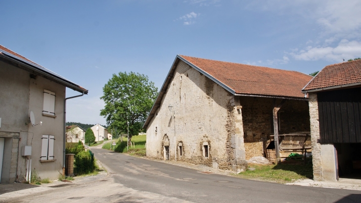 -/Petit-Vallon ( Commune D'Apremont )